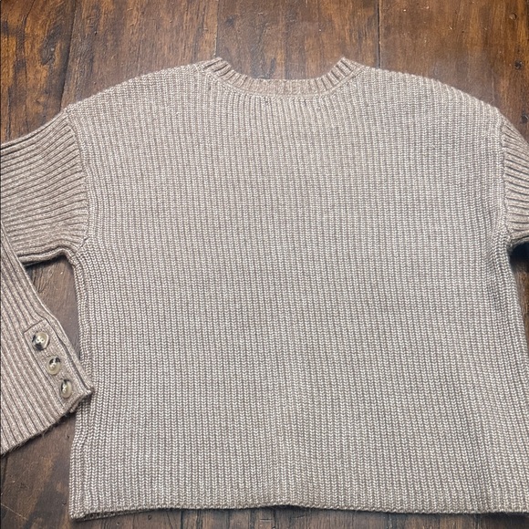 Rachel Zoe Women's Tan Sweater with Button Detail size Large - Picture 2 of 2